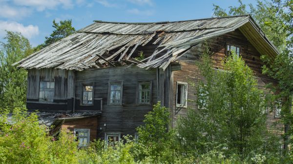 Cottage Demolition in Fargo